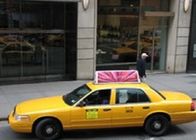 Знак СИД p 10 smd полного цвета на открытом воздухе для такси рекламируя ПК MOQ 10