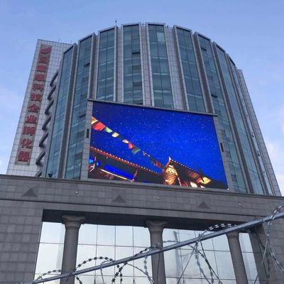 Внешний полный p10 7000 яркости Цветный светодиодный дисплей с широким расстоянием просмотра Внешний дизайн рекламных щитов