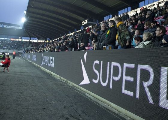 Портативные на открытом воздухе доски приведенные периметра P6.67 для стадионов водоустойчивого IP65 спорт