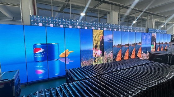 Стальной стандартный шкаф для внутреннего использования P4 RGB LED Сплавленный алюминиевый корпус 3-в-1 Smd2121
