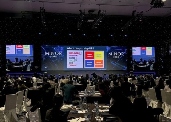 SMD LED Video Screen Die-Cast Aluminum P4 / Indoor Stage LED Display с плотностью 62 500 м2