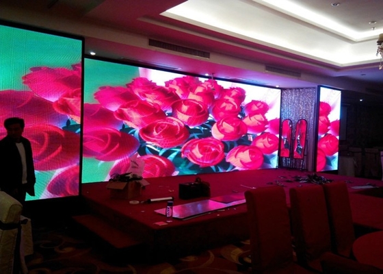 Настраиваемый арендный экран RGB Внутренний полноцветный светодиодный дисплей HD Арендный P4 светодиодный экран