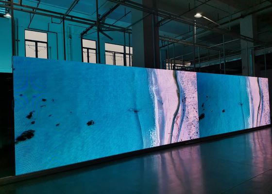 Внутренний тонкий экран с ультратонкой SMD P2 с полноцветным светодиодным дисплеем для свадебных залов