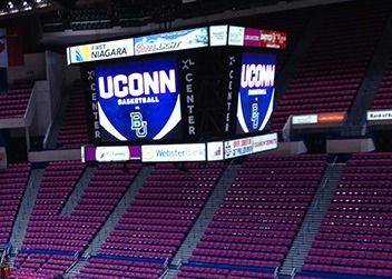 Литой алюминиевый корпус, водонепроницаемый COB P0.9, светодиодный дисплей для стадиона Ultra HD, разрешение 40*20