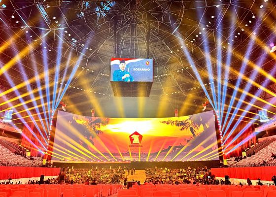 Хорошая цена Внутри помещений SMD Full Color HD P4.81 Stage Led Rental Screen для видеостенных панелей концертов онлайн