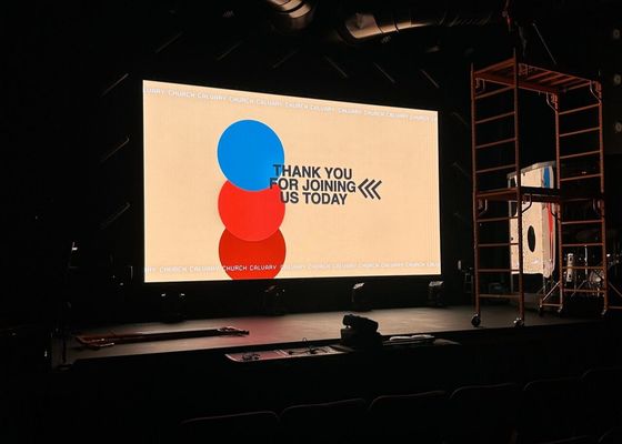 1R1G1B Состав пикселей GOB LED дисплей с эпистарским светодиодным чипом и плотностью пикселей 427186 точек/кв.м.