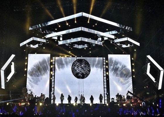500x500mm Indoor Outdoor Giant Stage Background Led Video Wall P2.6 P2.9 P3.91 P4.81 Seamless Splicing Rental LED Display Screen