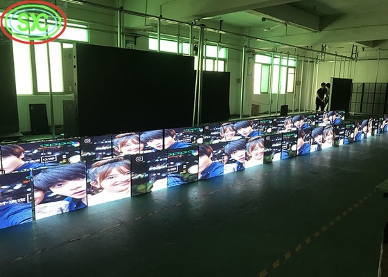 100000 часов Продолжительность жизни P3.91 Внутренний светодиодный сетчатый занавес с дисплеем с плотностью пикселей 65410 и четкой прозрачностью