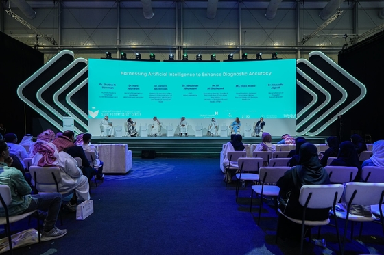 Внутренний высокояркий экран P6 LED, коммерческий полноцветный светодиодный дисплей