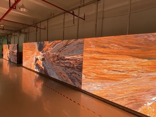 Хорошая цена Настройка LED-телевизора из алюминия с водонепроницаемым экраном / P10 Внутренний светодиодный монитор с чипом Epistar онлайн