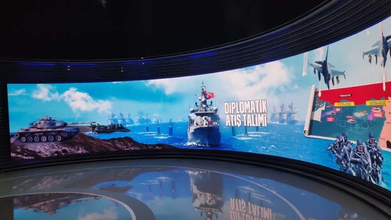 Установка кривой доступна для шкафов внутреннего светодиодного дисплея полного цвета размером 500x500 мм и 500x1000 мм