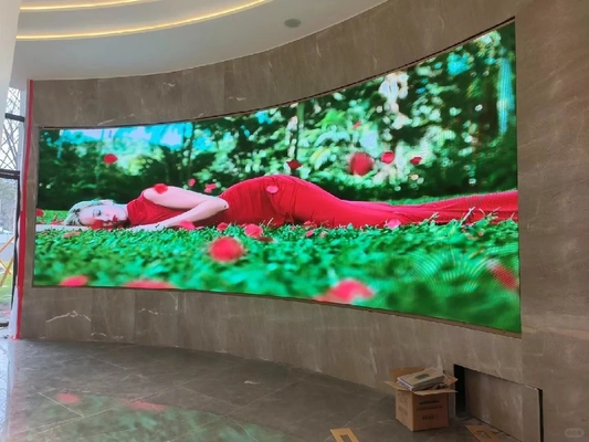 320*160mm SMD LED экран 62500 Пунктовая плотность и 000 часов Время службы для долговечной производительности