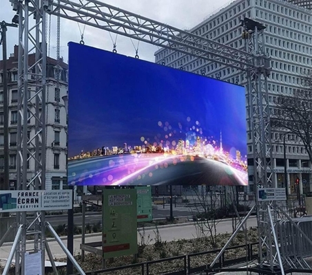 Разрешение RGB LED дисплей Технология LED для температуры работы -12/50 и разрешения 40000 точек/кв.м.