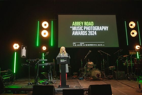 Внутренний рекламный светодиодный экран P1.667 200 * 150 мм Модуль NOVA Система