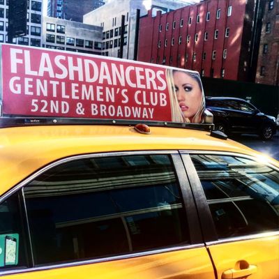 Двусторонний светодиодный дисплей на крышу такси P5, водонепроницаемость IP65, яркость 6500 кд/кв.м