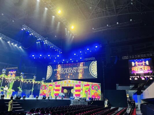 Экраны с высокой яркостью и легкой установкой, подходящие для концертов, мероприятий и аренды