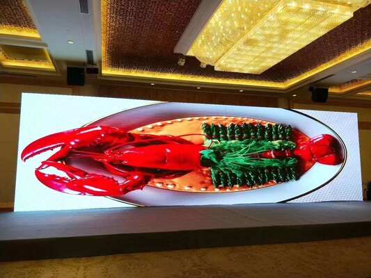 Внутренний полноцветный светодиодный дисплей P3.9 с бесшовным соединением, высокой частотой обновления и широким углом обзора для коммерческой аренды и мероприятий