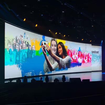 P2 Внутренний светодиодный дисплей с шириной пикселей 2 мм 1000cd / m2 Яркость и плотность пикселей 250000