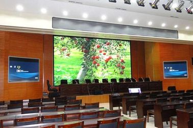 Высокая четкость P5 Внутренний полноцветный светодиодный дисплей для аренды Видеостенный экран с частотой обновления 3840hz и разрешением 640x640 мм