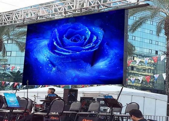 Хорошая цена Внутренний Внешний P3.91 Full Color SMD LED Rental Display 64x64 Модуль 250x250 мм онлайн