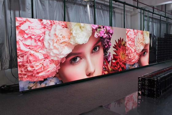Высокая яркость Внутренний полноцветный экран P5 320 * 160 мм LED Video Wall