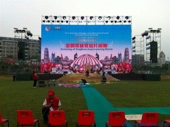 Внешний водонепроницаемый полноцветный SMD2727 40000dots/sqm P5 Stage LED Video Wall