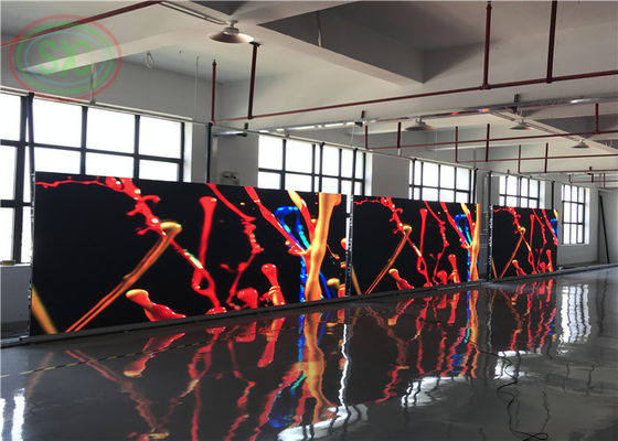 Внутренний полноцветный светодиодный дисплей P2.5 Легкая установка Стенная светодиодная панель для рекламы и мероприятий 640x640 мм