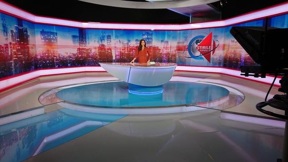 Внутри помещений P3.91 HD Фиксированная установка LED дисплей используется в качестве конференц-телевизионной студии видеостены