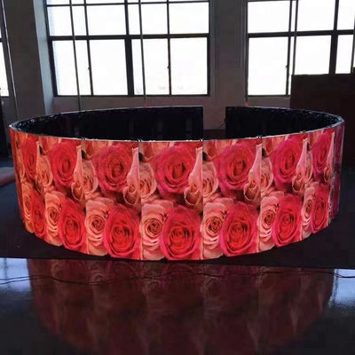 3.91 мм Пиксельный откос 360 градусов Силиндровый светодиодный дисплей