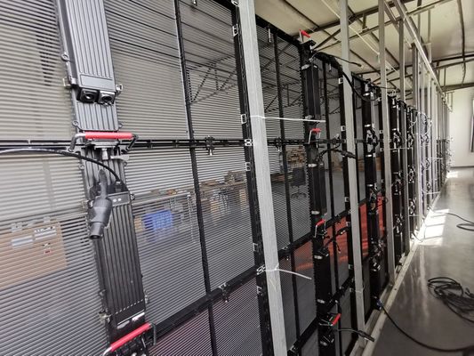 Торговый центр Мода полный цвет П3.91-7.82 Прозрачный светодиодный экран Стеклянный занавес