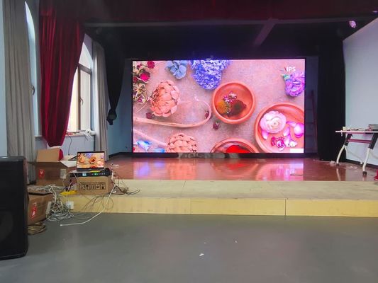 512x512 мм SMD RGB P4 Внутренний полноцветный светодиодный дисплей с регулируемой яркостью и широким углом обзора