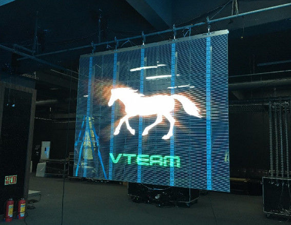 Slim P1.25 Прозрачное стекло LED дисплей, Led Mesh Screen Плотность пикселей 25600 пикселей / квадратный метр