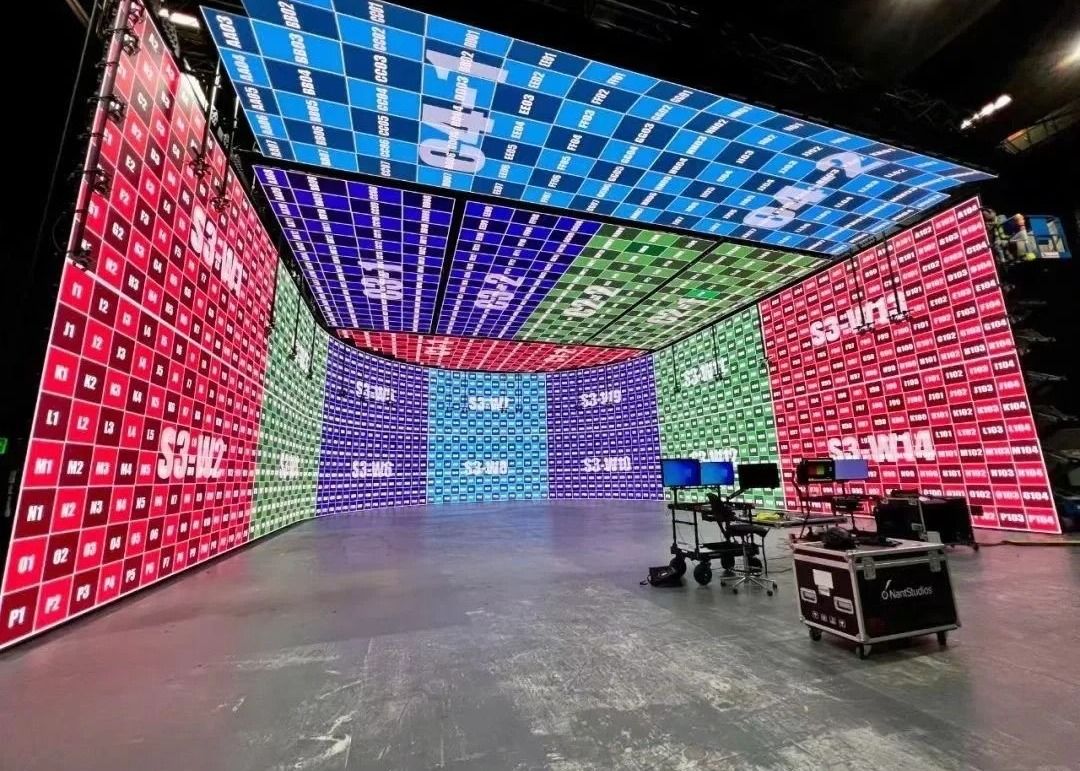 P2.5 DIP Внешний полноцветный светодиодный литой алюминиевый экран цифровой вывески