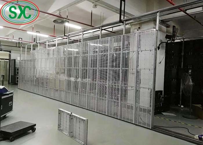 Широкий угол просмотра Прозрачный полноцветный светодиодный сетевой экран Трехлетняя гарантия