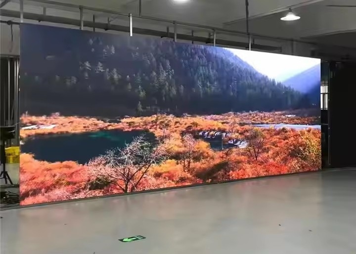 Кривой экран Внутренний 1/16 Мод сканирования 32x32 Dot P6 LED Ultra HD Display