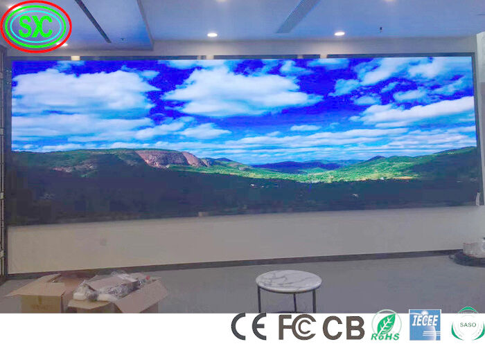 FCC 400 Вт/кв.м. Фиксированный внутренний светодиодный дисплей Протяженность 2,5 мм.