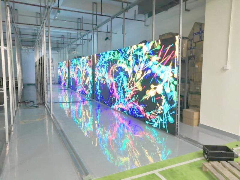 2000cd / sqm Яркость Прозрачный светодиодный экран, полноцветные рекламные светодиодные рекламные щиты