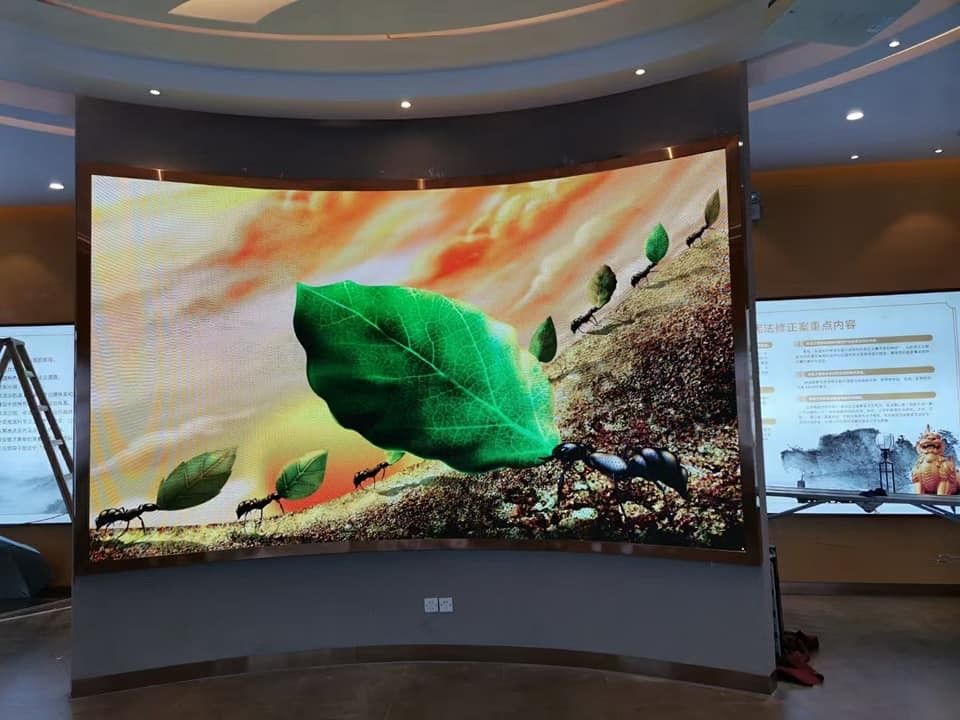 Арендный крытый экран СИД разрешения шкафа 640*640mm магния заливки формы дисплея СИД P2.5 супер высокий для этапа визуального