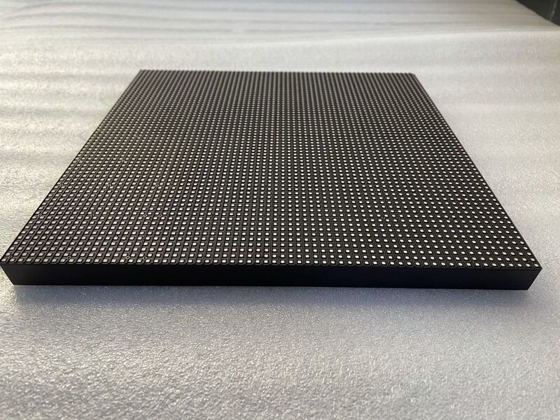 Внутренний полноцветный экранированный экран экрана P4 LED