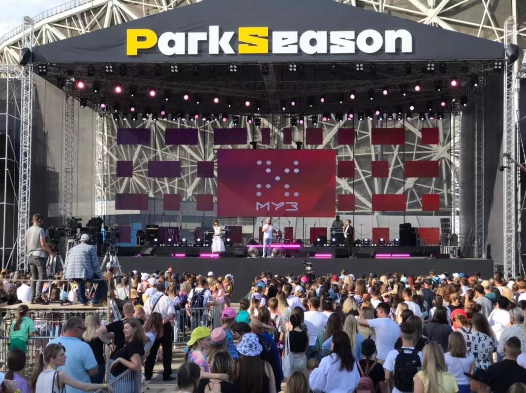 Крытый шкаф приведенный приведенный Плашк-бросания панели 500x500mm настенного дисплея p3.91 арендный алюминиевый для безшовного соединяя bac этапа видео-