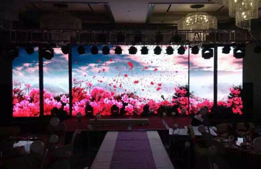 Хорошая цена RGB P5 SMD Led Indoor TV Screen Stage Background Аренда полноцветного экрана онлайн
