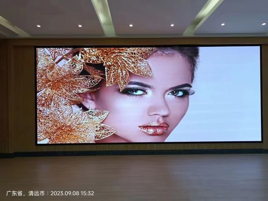 Хорошая цена 250*250 мм Внутренний полноцветный светодиодный дисплей с режимом сканирования 1/16 онлайн