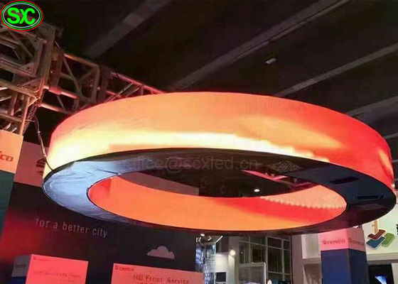 Гибкий экран P10 приведенный на ренте привел экран занавеса сетки гибкий на открытом воздухе