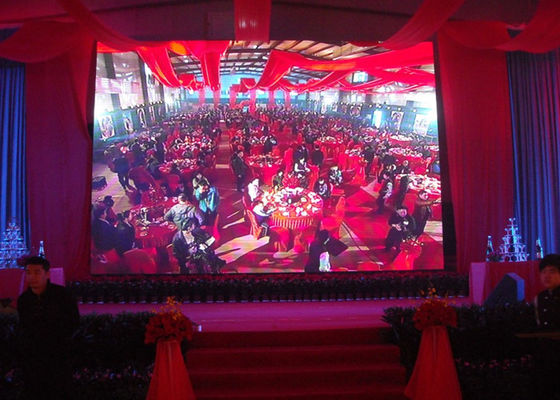 Хорошая цена Внутренний светодиодный экран для аренды P2 Full Color HD LED Video Wall для сценического фона онлайн
