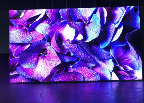 Хорошая цена Частота обновления>3840hz Малый диапазон HD Внутренний светодиодный дисплей P1.875 Внутренний светодиодный дисплей Онлайн