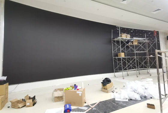 Внутренний экран P2.5 LED 640x640 мм шкаф, яркость 1000 нит, карта Novastar