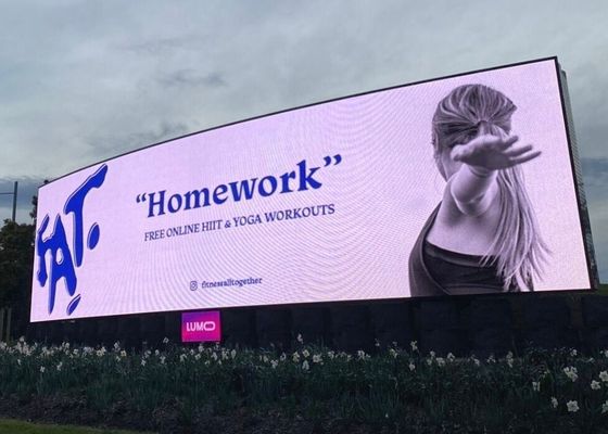 P4 SMD3535 Внешний полноцветный светодиодный дисплей