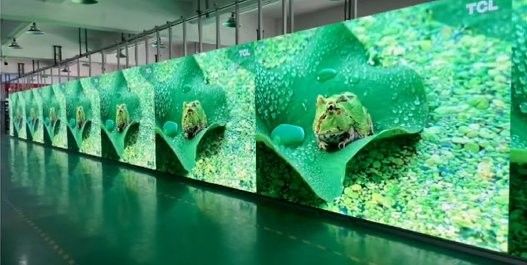 438 Ватт/м2 Среднее потребление Прокат светодиодного дисплея питается от источника питания Meanwell и 960 * 960 мм размер панели