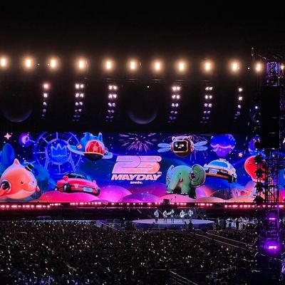 Метод технического обслуживания на заднем прохождении и дисплей с фиксированным светодиодом с разрешением 32*32 модуля для повышения производительности