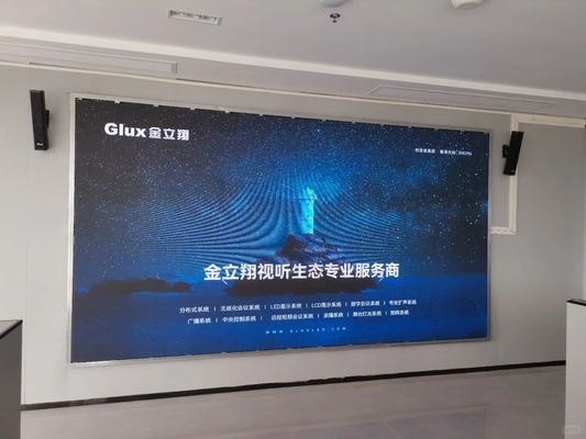 Метод обслуживания задней стороны фиксированного светодиодного дисплея с наработкой на отказ 5000 часов и разрешением модуля 32*32